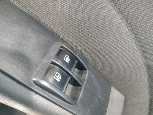 Imagem 11 de 11 de Fiat Strada Working 2014