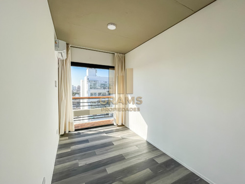 Venta De Departamento Dos Dormitorios, La Plata