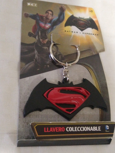 Batman Vs Superman Dc Comics Pelicula Figura Simbolo Llavero