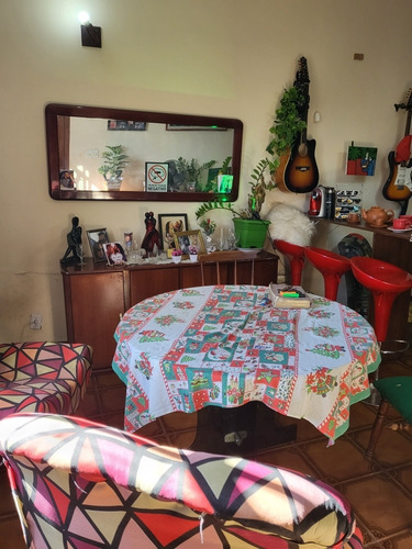 Imagem 30 de 30 de Casa 3 Quartos Uma Suíte , Piscina E Lojas