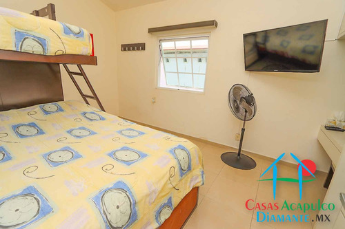 Cad Diamante Lakes Rubí 319. Terraza Con Vista A La Alberca Y Áreas Comunes