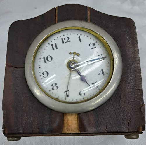 Antiguo Reloj De Madera A Cuerda