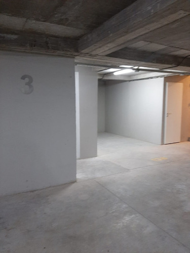 Imagen 2 de 9 de Cochera En Venta En Edificio Ituzaingó N Ref 1303