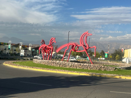 Autopista Los Libertadores / Av. Chicureo