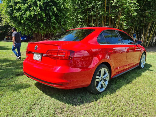 Imagen 6 de 14 de Volkswagen Jetta 2015 2.0 Gli At