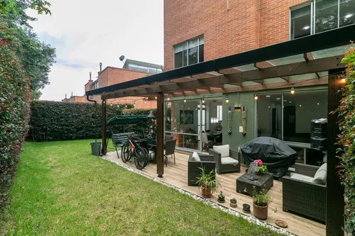 Casa Condominio En Venta En Provenza. Cod V1030152