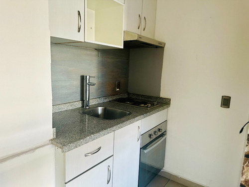 Estudio Con Terraza Vista 3 Cuadras Del Metro En Providencia