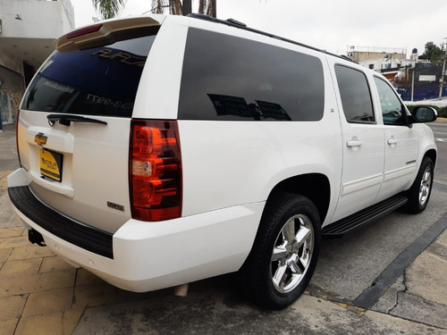 Imagen 5 de 14 de 2011 Chevrolet Suburban Lt