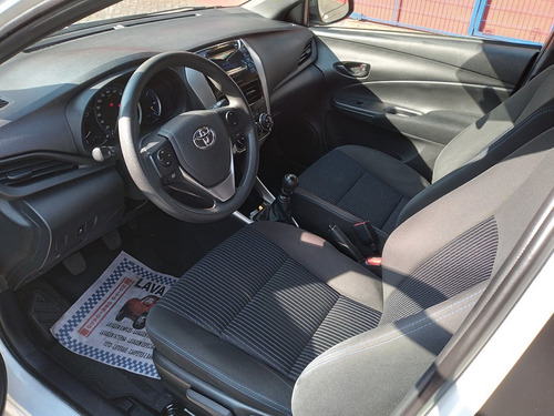 Toyota Yaris 1.3 Xl Live 16v 5p 6 marchas