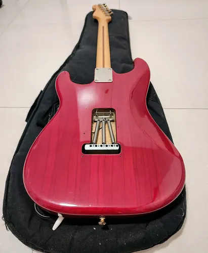 Guitarra Fender Deluxe Player Stratocaster Vermelha Mim 2013