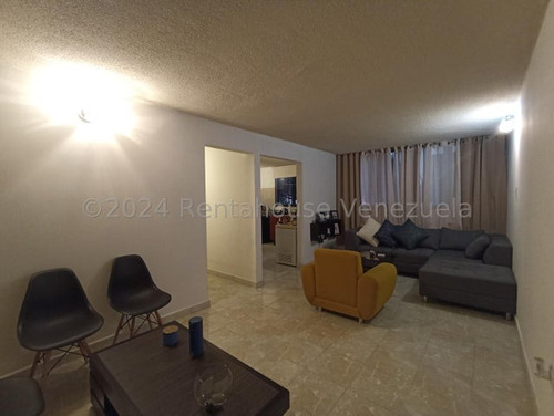 Apartamento De Oportunidad En La Morita Maracay 24-17587 Dc