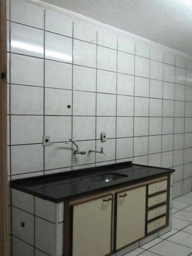 Imagem 7 de 10 de Garagem Para 02 Carros Precisa De Reforma Ideal Para Comércio Perto De Tudo Como Mercados Padarias Farmácia Escolas E Ponto De Ônibus E Lotação - Hm773