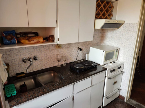 Imagen 5 de 16 de En Venta Departamento Dos Dormitorios. Pichincha