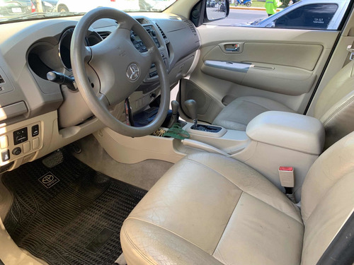 Toyota Sw4 3.0 Srv Cuero At 2006