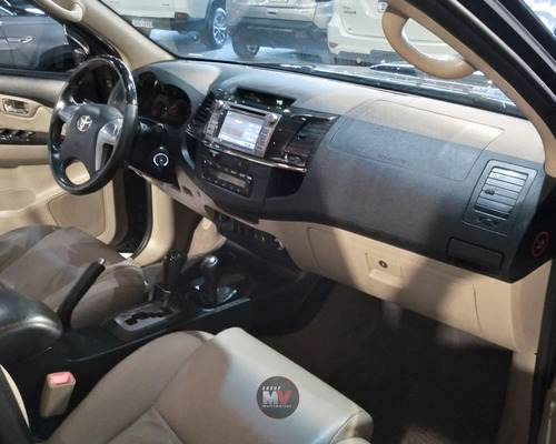 Toyota Hilux SW4 3.0 SRV 4X4 16V TURBO INTERCOOLER DIESEL 4P AUTOMÁTICO