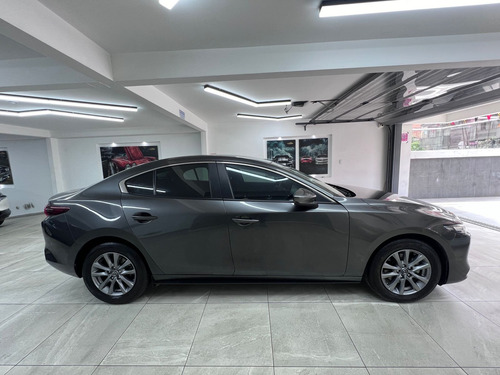 Mazda 3 Touring Híbrido AT 2.0 2023