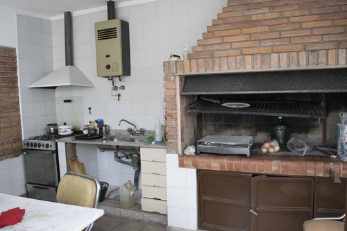 Imagen 16 de 18 de Casa Venta Beccar 3 Dormitorios Patio Terraza Garage