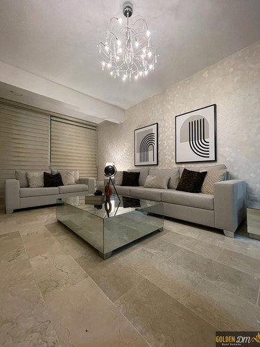Venta De Apartamento Cerca Del Monumento De Santiago