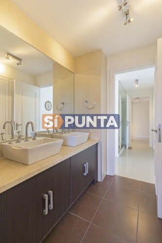Imagen 11 de 16 de Penthouse En Venta - Playa Brava