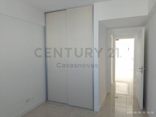 Imagen 18 de 19 de Depto 4 Amb. Frente, Balcon Corrido, Categoria, Full Amenities
