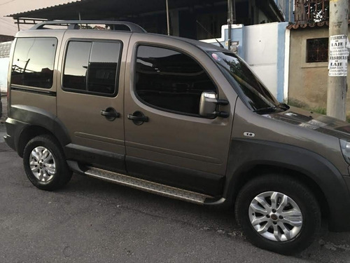 Fiat Doblo 2016 1.8 16v Adventure Flex 5p