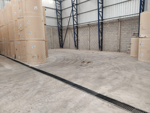 Imagen 4 de 9 de Alquiler Galpón 1000m2 En Pontevedra, Merlo