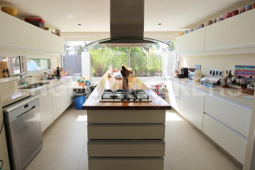 Divina Casa En Lagos De Carrasco En Venta Y Alquiler