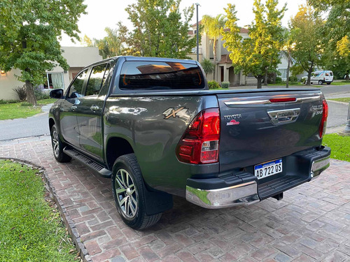 Toyota Hilux 2.8 Cd Srx 177cv 4x4 At 2017