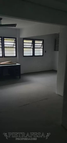Apartamento En Venta 2 Dormitorios, 2 Baños, Terraza- Cerro Largo- Centro