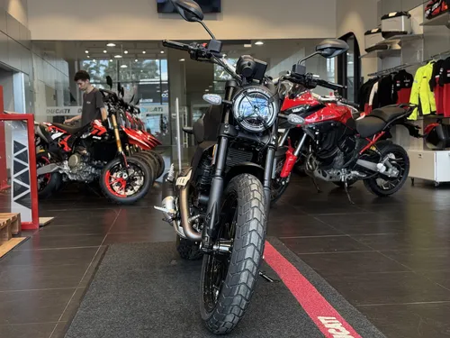 Ducati Scrambler Icon Dark 2025