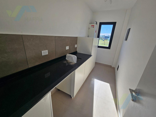 Casa En Venta 4 Ambientes - Barrio Cerrado Santa Elisa - Pilar Del Este -