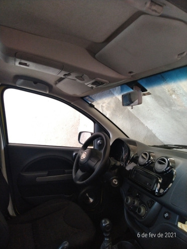 Fiat Uno 1.4 Attractive Flex 5p