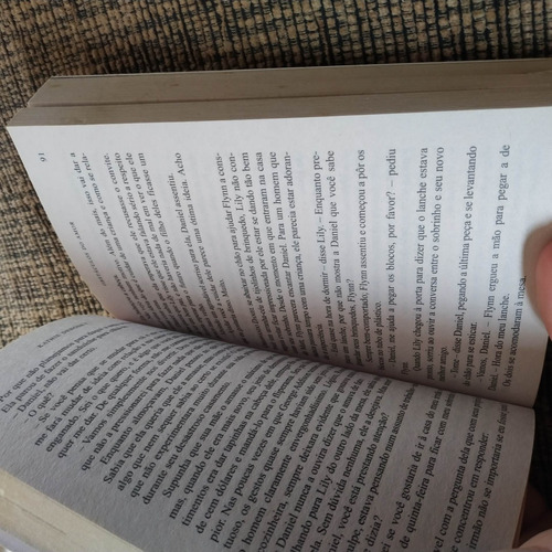 Livro Obstáculos Do Amor / Uma Vida De Surpresas 19 - 5 I