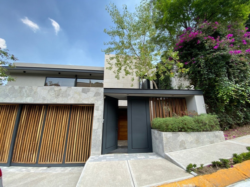 Hermosa Casa En La Privada Bosques De Las Palmas