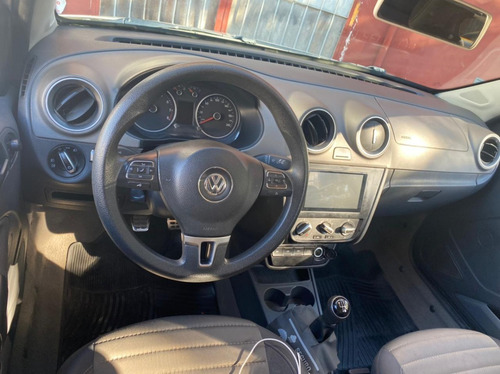 Volkwagen Voyage 1.6 16v Highline Full Con Pantalla Nafta