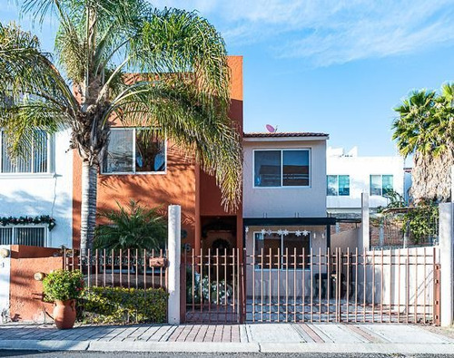Imagen 1 de 13 de Casa En Fraccionamiento En Venta Punta Juriquilla