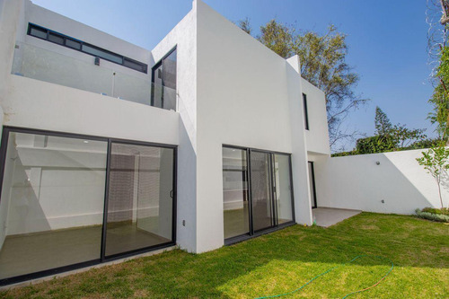 Casa En Fraccionamiento Lomas De Atzingo