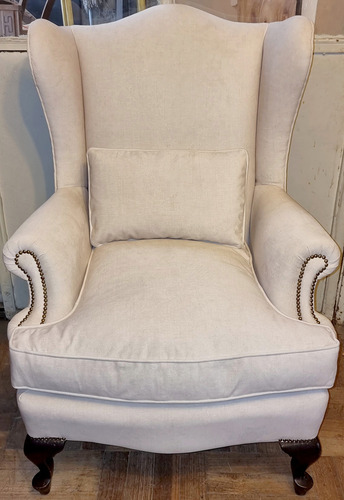 Sillon Bergere Estilo Reina Ana Con Riñonera De Lingue (Usado)