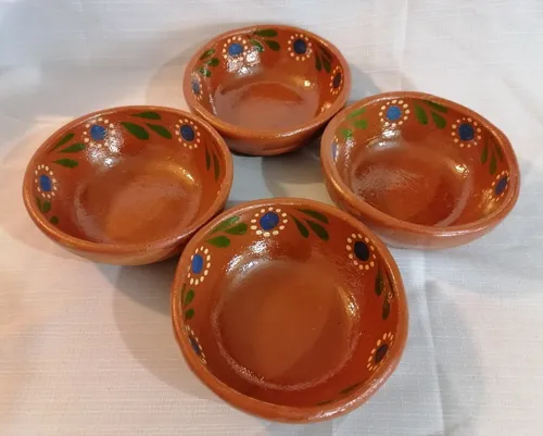 Platos hondos de barro sale