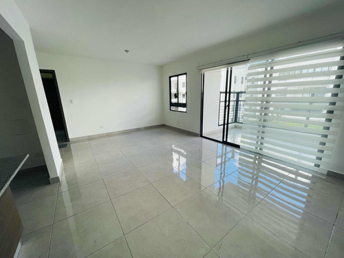 Apartamento En Residencial Cerrado Próx A Colinas Centro