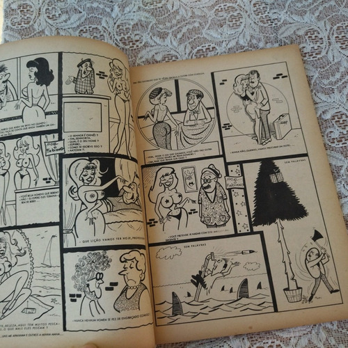 Garotas E Piadas Nº 12 Ano 1967 Editora Edrel Com 68 Páginas