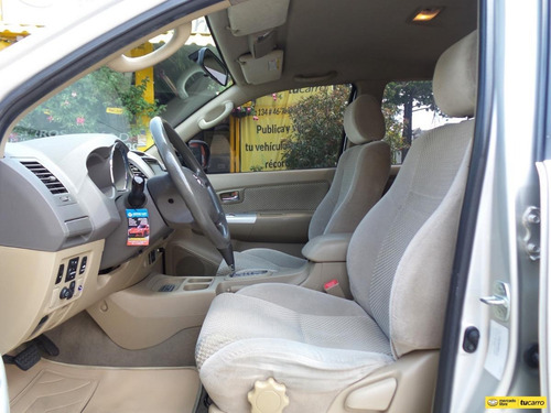 Imagen 12 de 25 de Toyota Fortuner Sr5