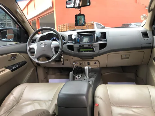 Toyota Fortuner 3.0 Sr5