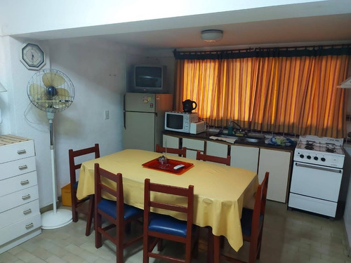 Imagen 5 de 8 de Alquiler Departamento Villa Gesell Para 5 Personas. Zona Sur