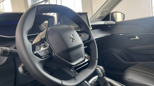 Imagen 24 de 25 de Peugeot 208 Feline Tiptronic