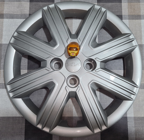 4 Polveras Rin De Acero Para Kia Rio 2022 Pintura Original. (Usado)