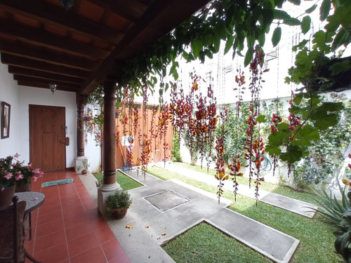 Imagen 8 de 30 de Vendo Belleza De Casa Estilo Colonial, En Excelentes Condiciones Y Con Acabados Muy Especiales, Sector Exclusivo De Alta Plusvalia