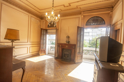 Excelente Casa /lote En Venta Sobre La Av. Juan Bautista Alberdi 1960 Flores