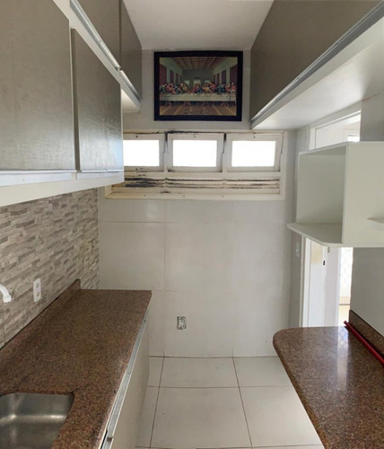Imagem 3 de 13 de Apartamento Para Venda - 009905
