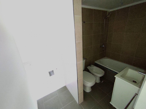 Imagen 7 de 16 de Venta Monoambiente Con Amplio Balcón En Ricchieri Land San Lorenzo